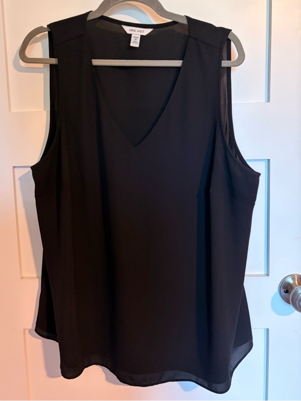1X Nine West Sleeveless Blouse